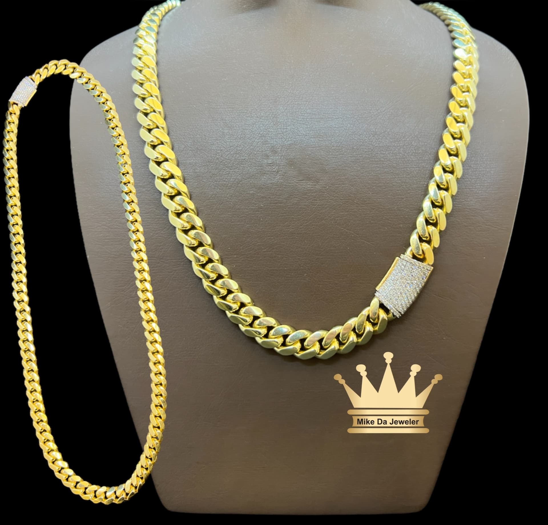 Solid 18k yellow gold handmade Miami Cuban Link chains 10mm wide 24 inches longer with special curve box lock/VVS diamonds 180.00 grams